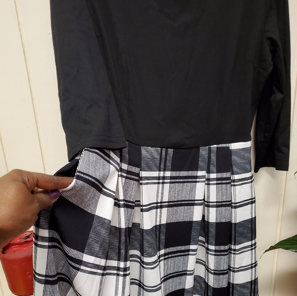 Swing dress with pockets